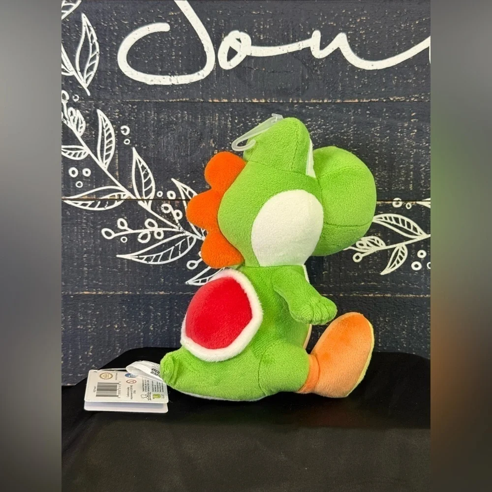 Nintendo Super Mario Yoshi Plush 8”  Plushie Gamer Collectible
